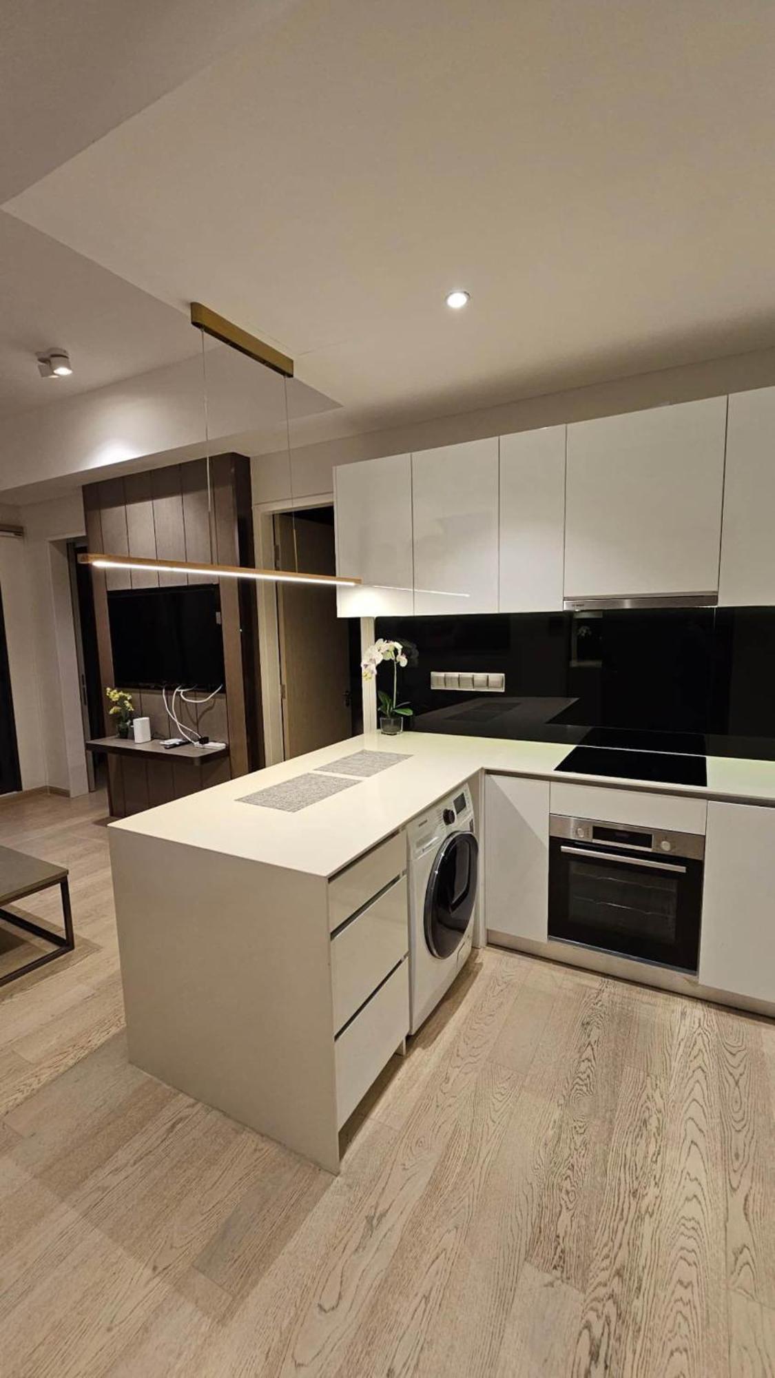 Star Pool View 2br Unit Floor 8 * Kuala Lumpur